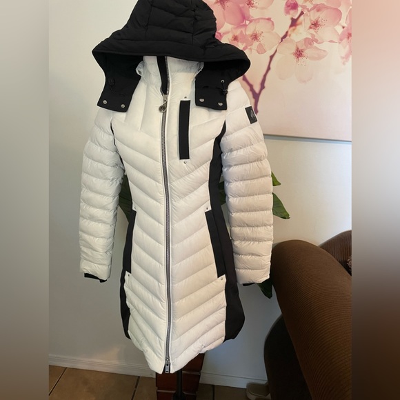 Moose Knuckles Jackets & Blazers - Moose Knuckles parka capitonada East Prairie